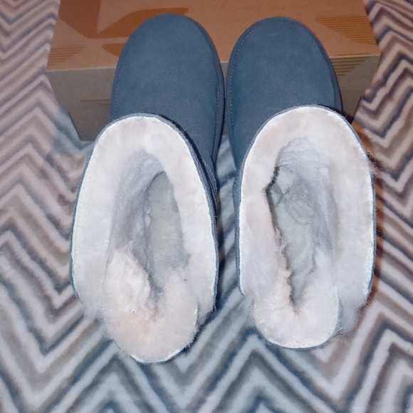 UGG Kookaburra Remley Mini Boot - Picture 6 of 9